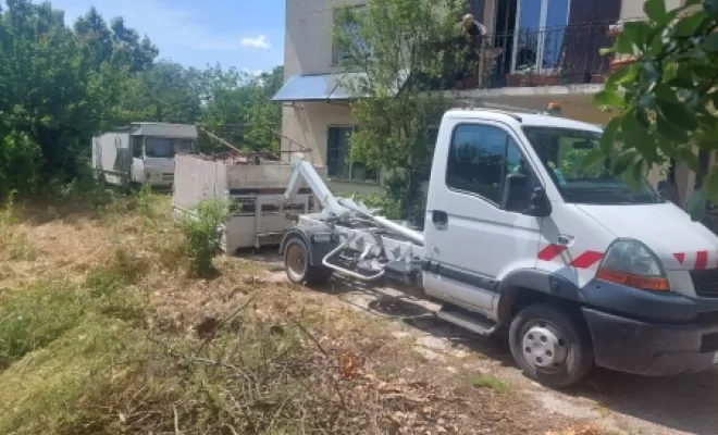 Location de bennes pour déchets encombrants, Montpellier, BENOIT HERNANDEZ - Ben loue sa benne
